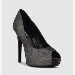 Nine West HETHR2 Peep Toe Heels